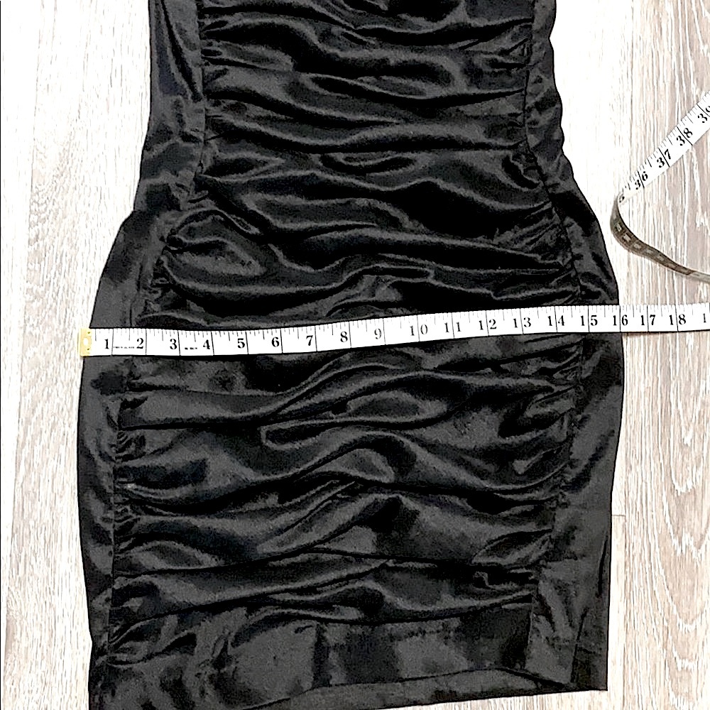 JESSICA MCCLINTOCK • LBD Little Black Mini Dress • XS • Bridesmaid + Formalwear - Picture 12 of 15